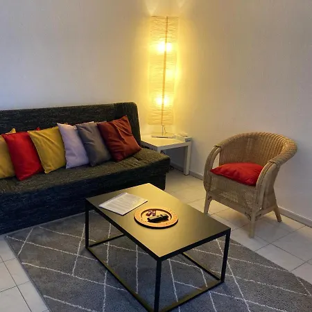 Ferienwohnung An Der A8 & Dennoch Stadtnah Kirchheim unter Teck Exterior foto