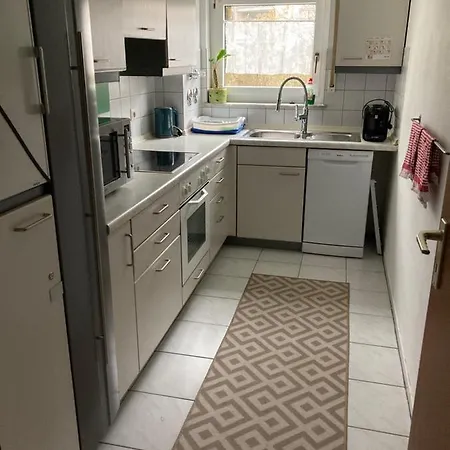 Ferienwohnung An Der A8 & Dennoch Stadtnah Kirchheim unter Teck Exterior foto
